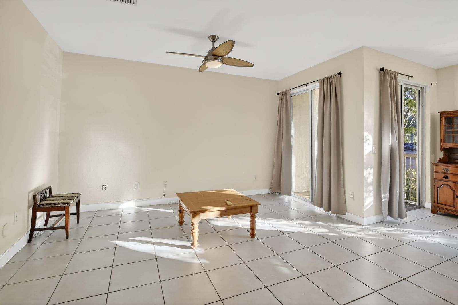 100 Jacaranda Country Club Drive 101 — photo 5