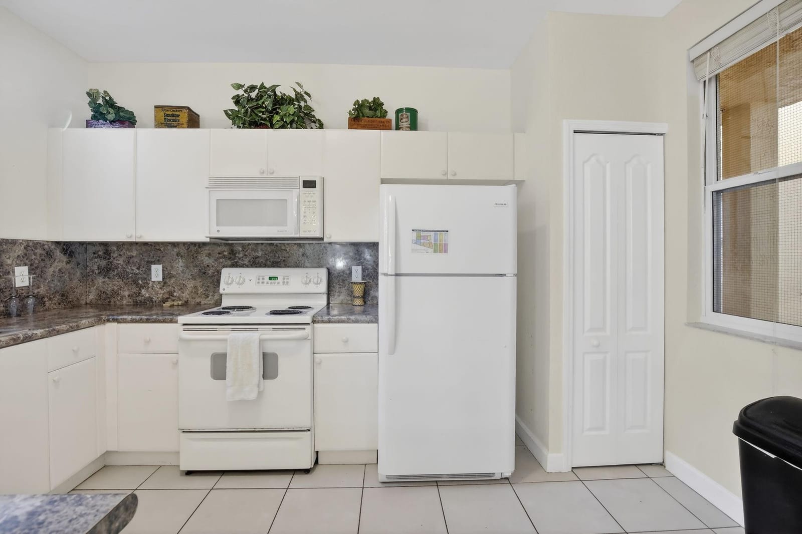100 Jacaranda Country Club Drive 101 — photo 10
