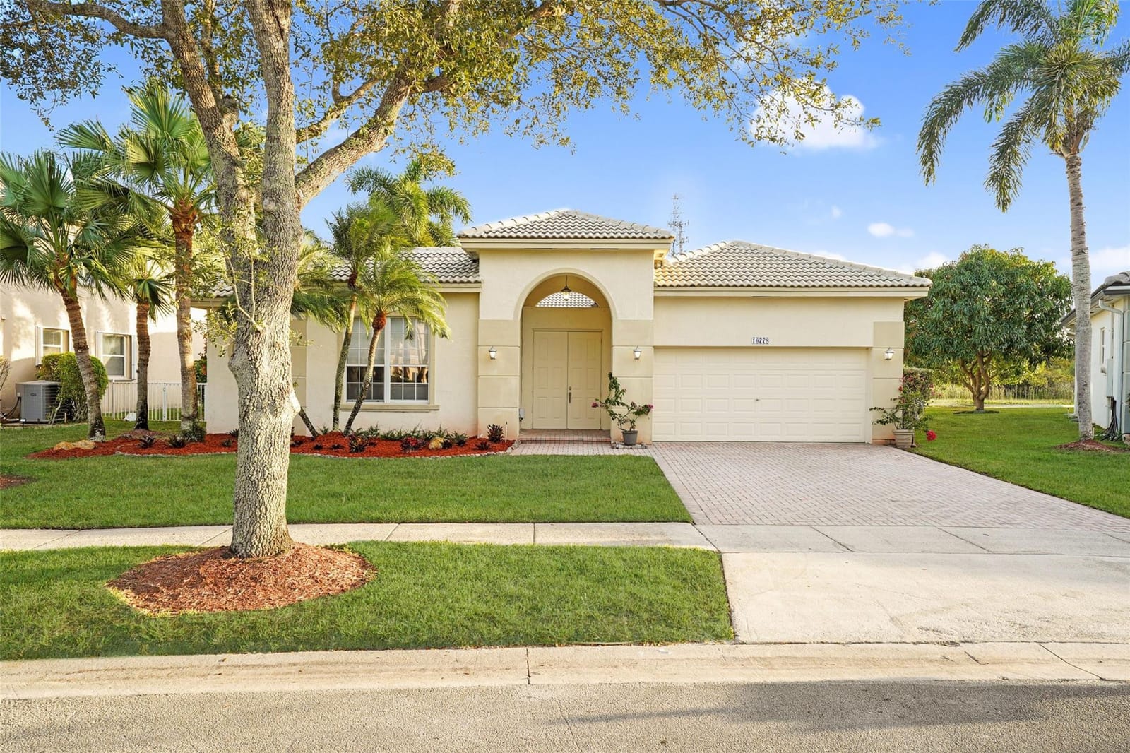16778 NW 8th Street, Pembroke Pines, FL 33028