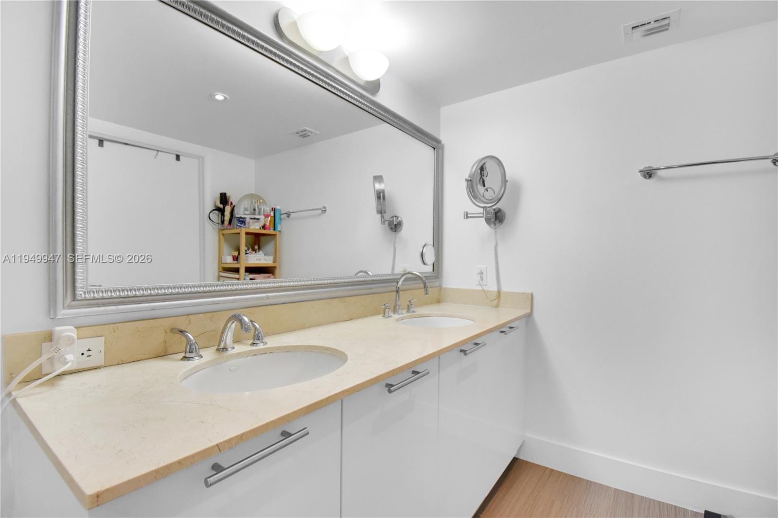 1800 N Bayshore Drive 3410, Miami, FL 33132 photo 20