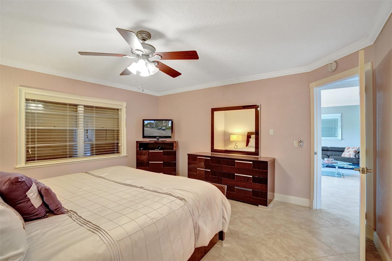 12900 SW 7th Court 212B, Pembroke Pines, FL 33027 photo 13