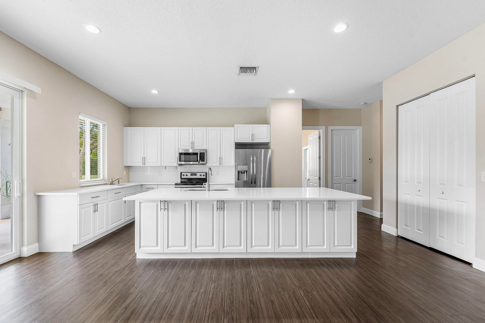 5268 NW Gamma Street — photo 8