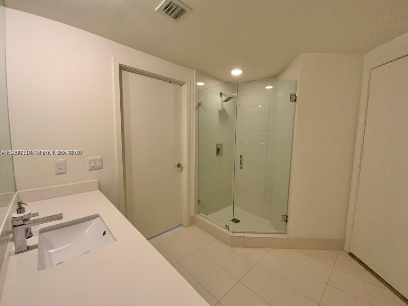 1100 S Miami Avenue 2811 — photo 12