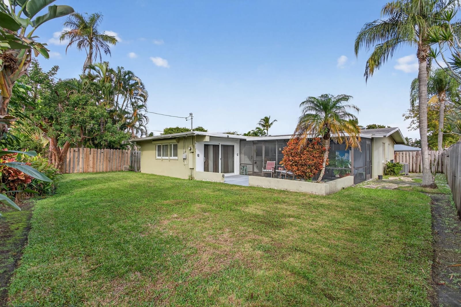1432 SE 2nd Street SE, Pompano Beach, FL 33060 photo 5