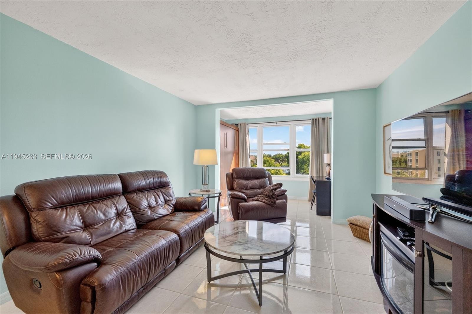 2801 Somerset Drive 408 — photo 2