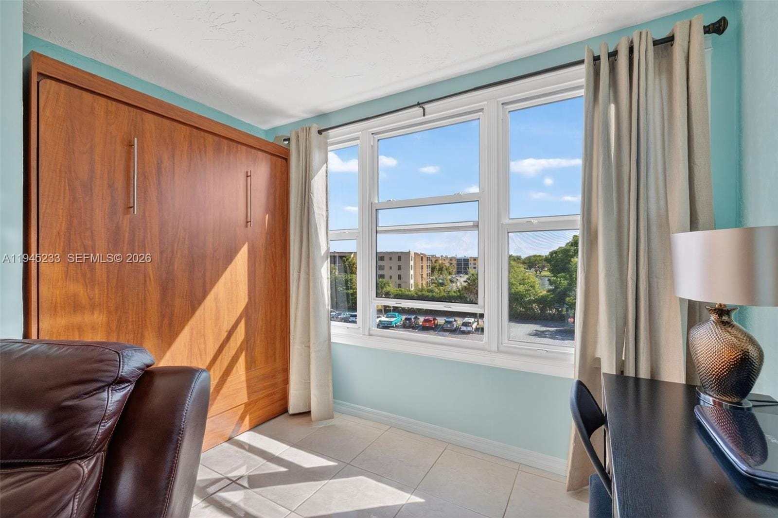 2801 Somerset Drive 408 — photo 4