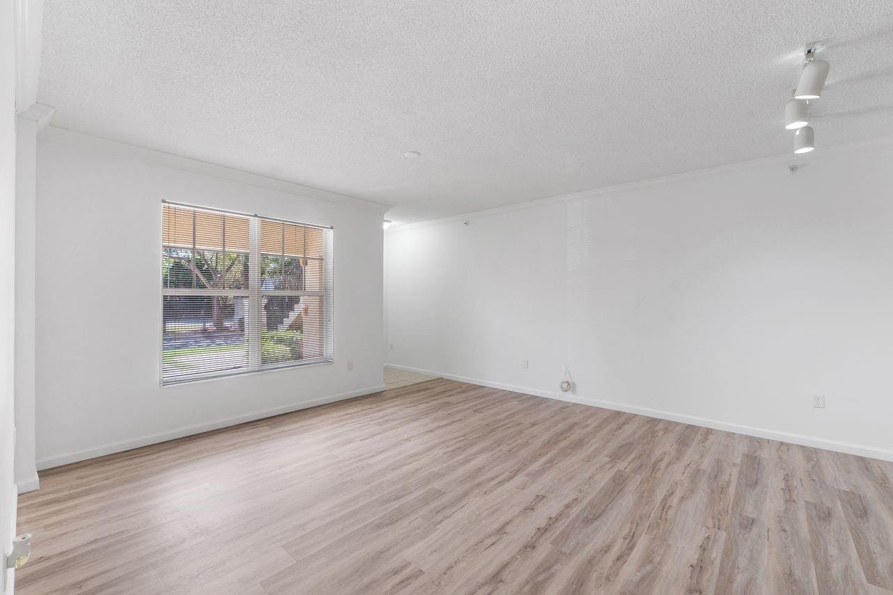 5800 W Sample Road 102 — photo 10