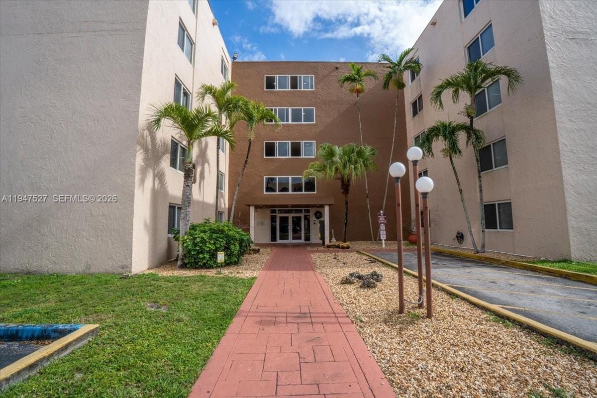 6960 Miami Gardens Drive 2-124 — photo 3