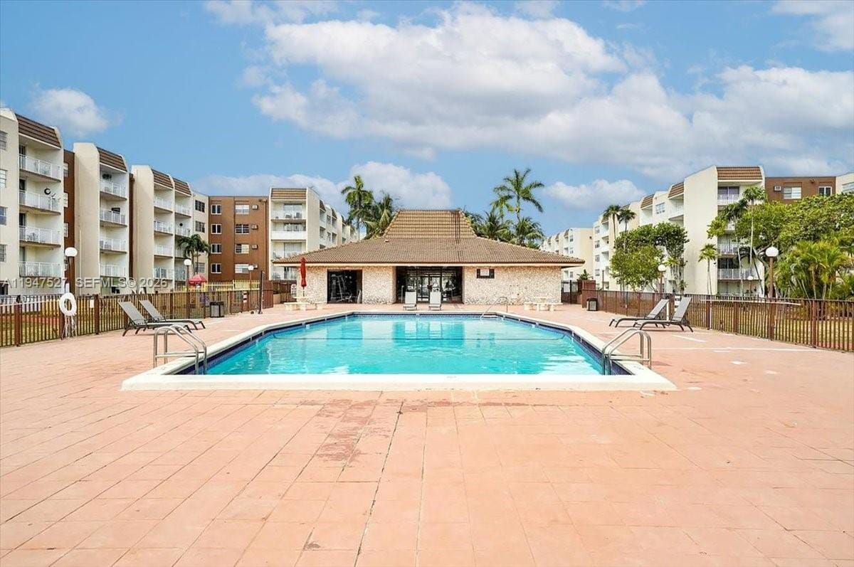 6960 Miami Gardens Drive 2-124, Hialeah, FL 33015 photo 21