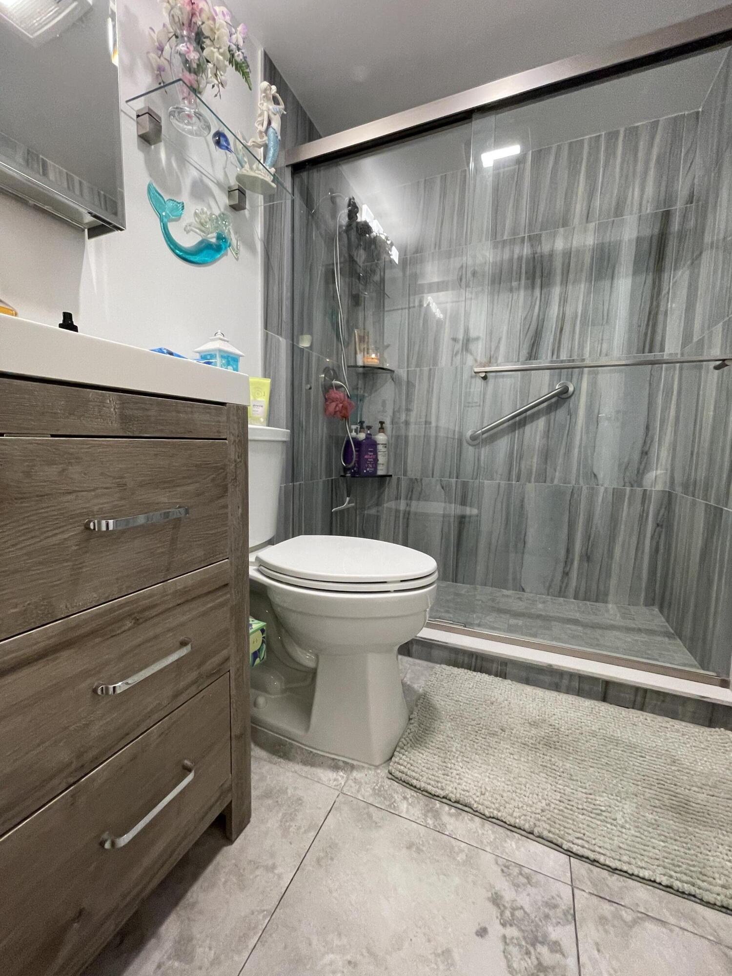 3021 Ellesmere B 3021, Deerfield Beach, FL 33442 photo 15