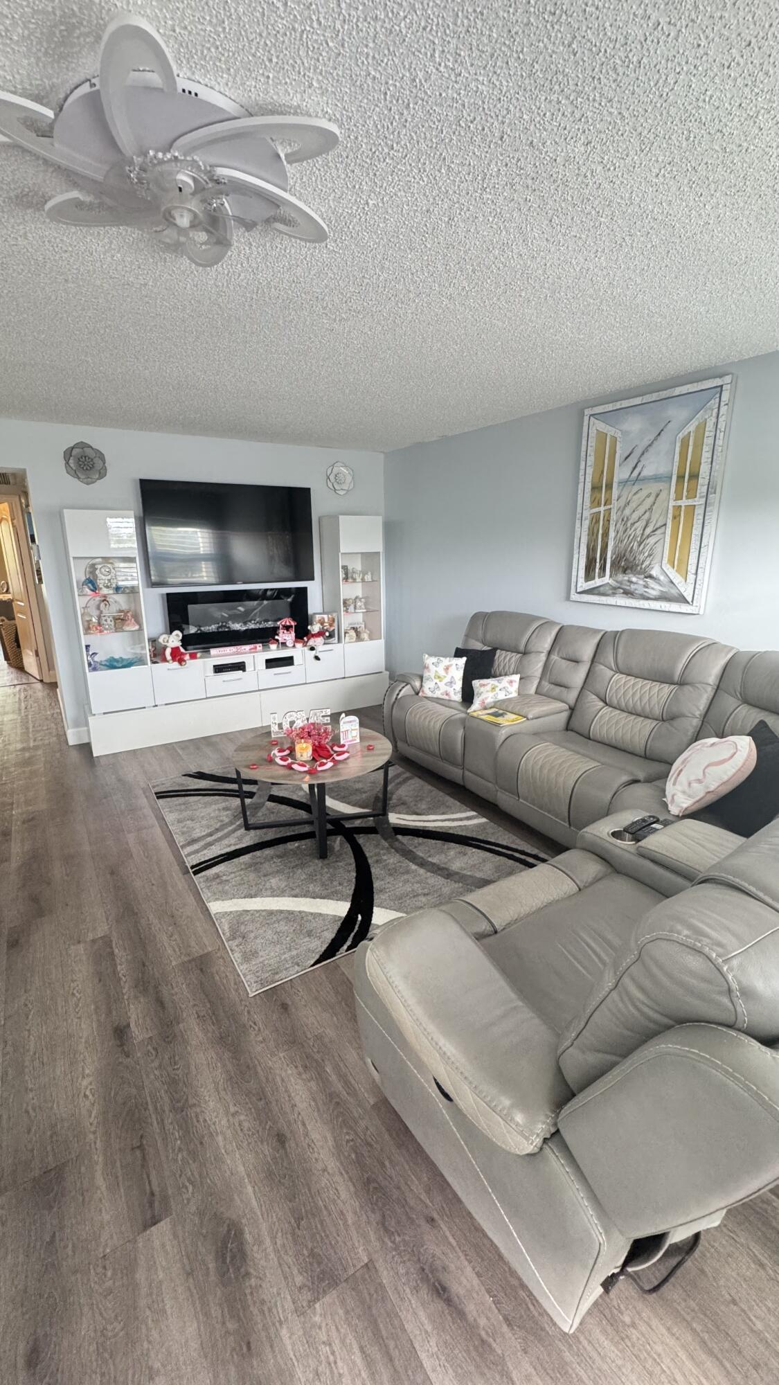 3021 Ellesmere B 3021 — photo 5