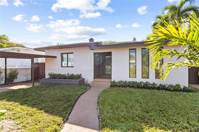 818 NW 47th Street, sold in Bay Vista Park Amd Pl, Miami, FL