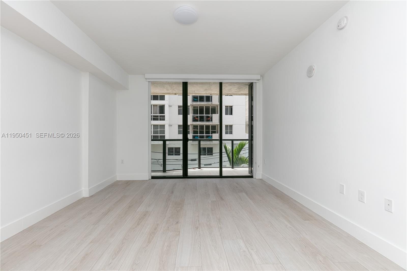 201 SW 17th Road 303 — photo 12