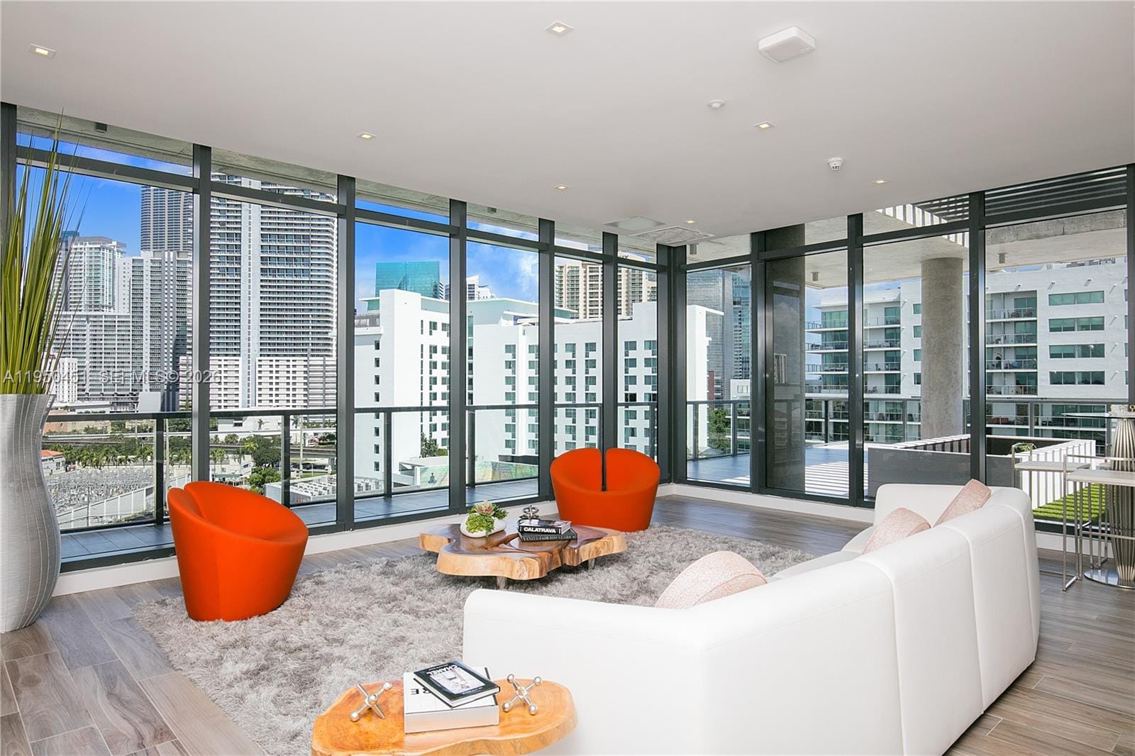 201 SW 17th Road 303, Miami, FL 33129 photo 30