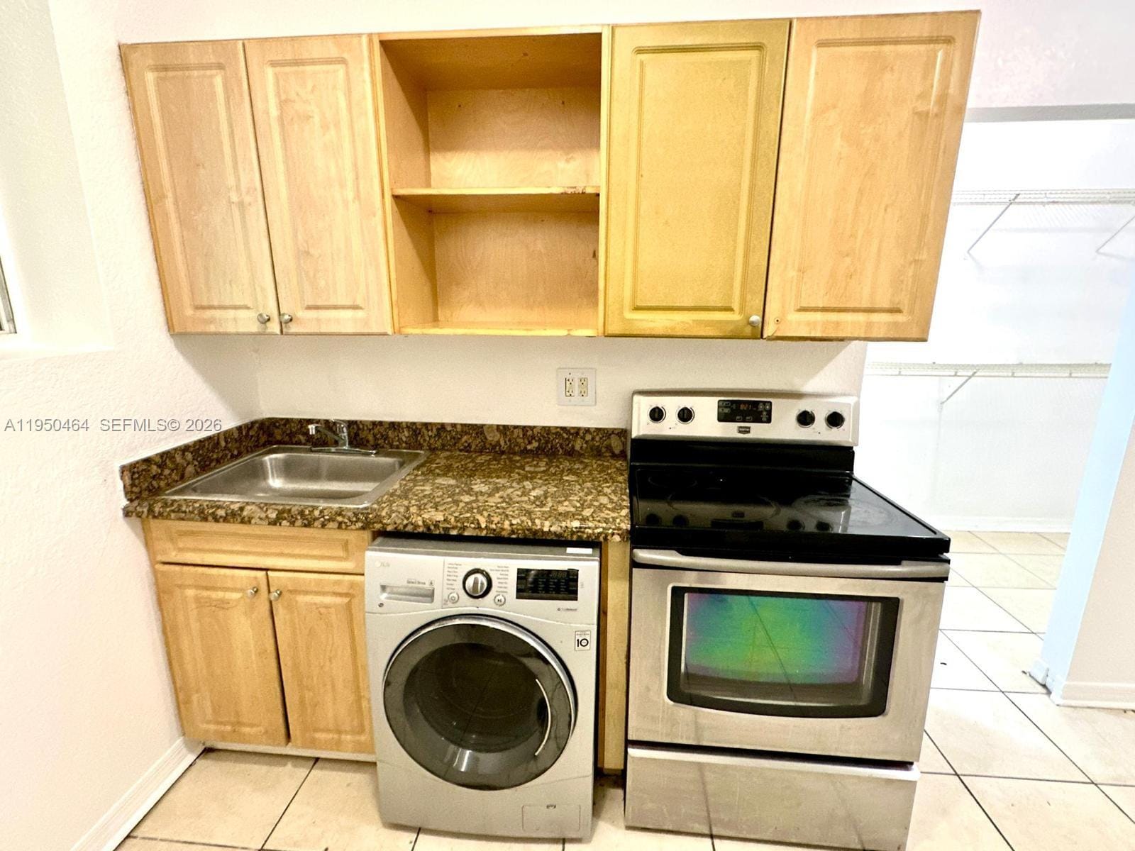 1021 NW 3rd Street 307, Miami, FL 33128 photo 3