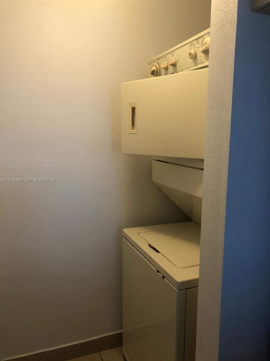 11060 SW 196th Street 601 — photo 9