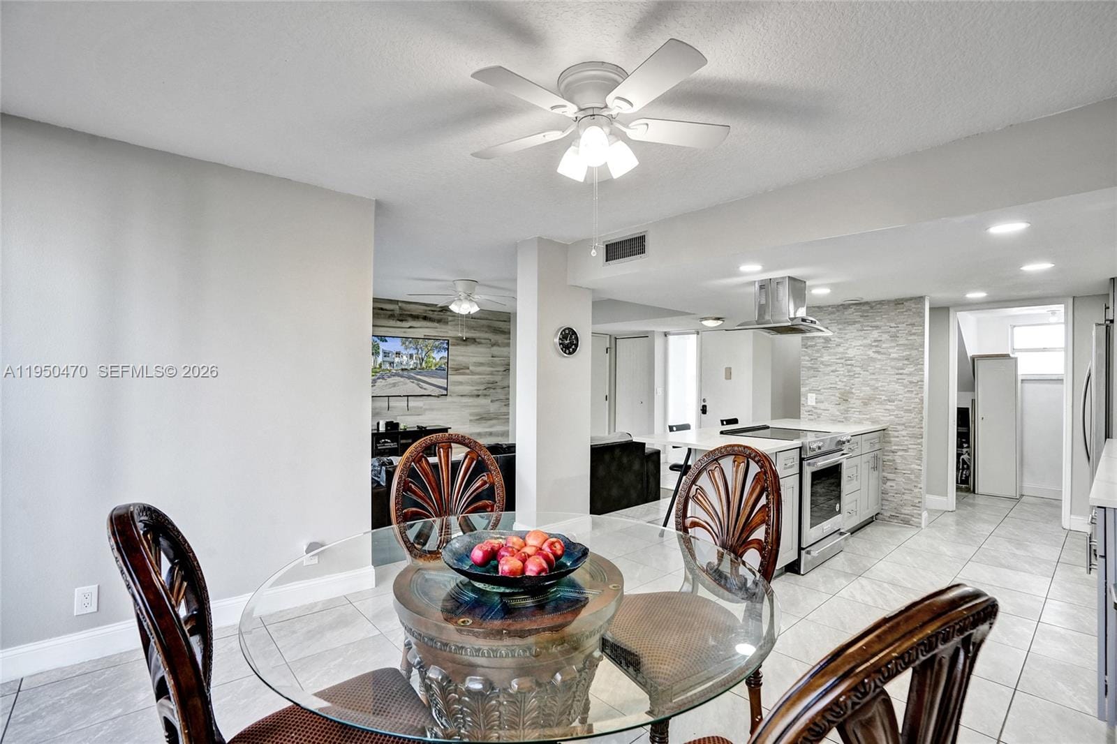 9451 Live Oak Place 102 — photo 7
