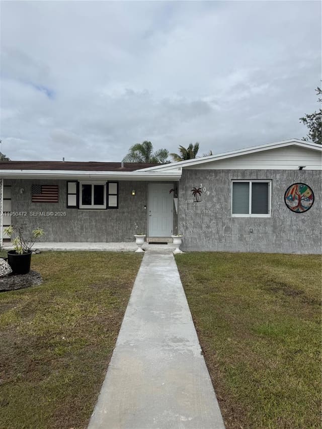 309 NW 15th Street, Homestead, FL 33030