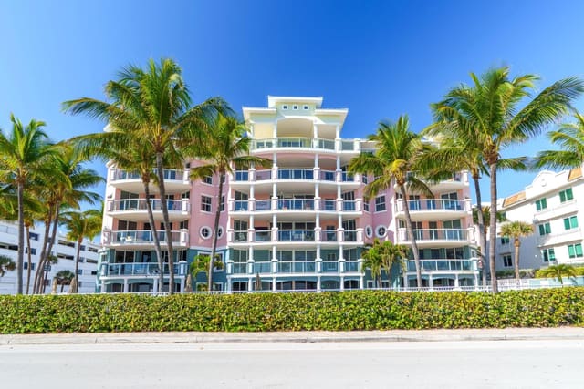 2051 SE 3rd Street 203, Deerfield Beach, FL 33441