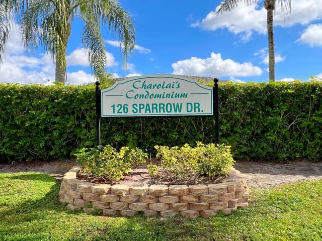 126 Sparrow Drive 19a, Royal Palm Beach, FL 33411