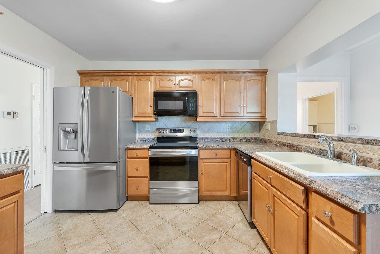 1431 S Ocean Boulevard 87, Lauderdale-By-The-Sea, FL 33062 photo 14