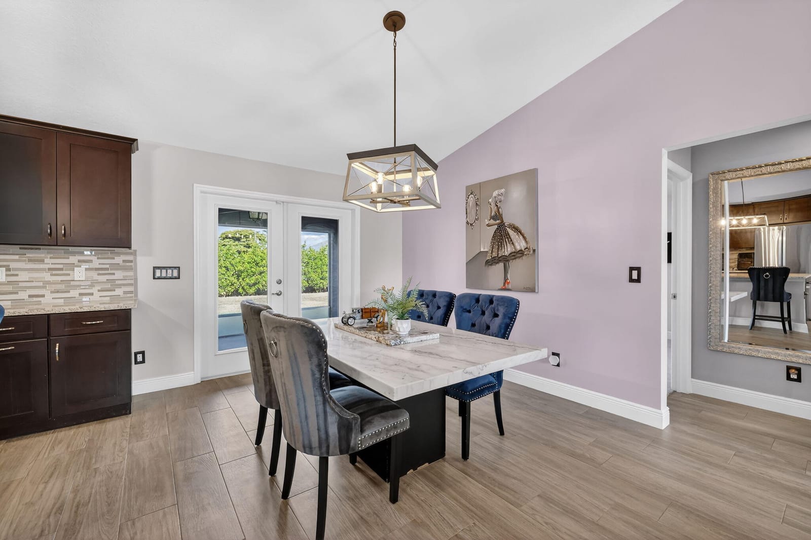 375 SW Alcan Drive — photo 9