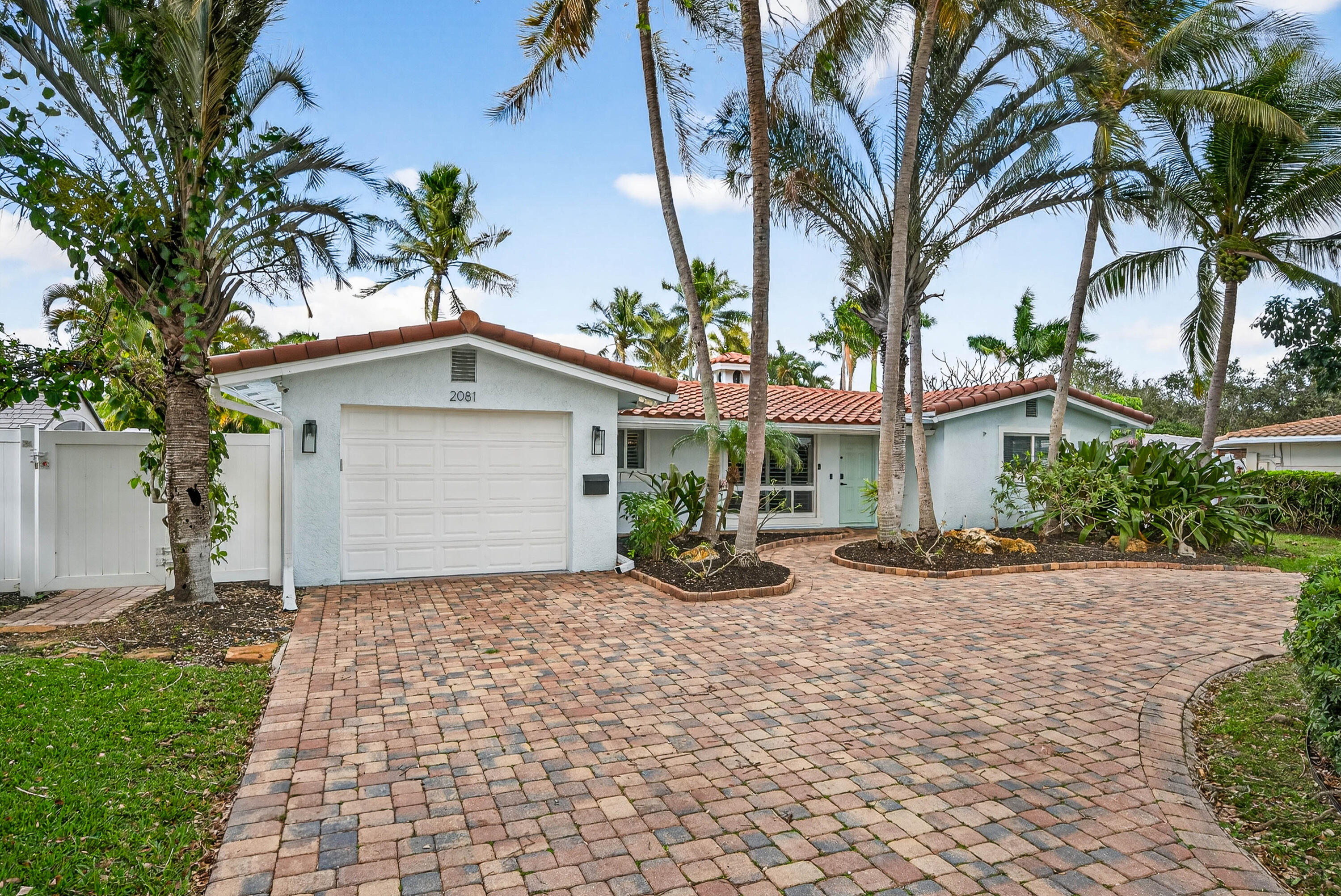 2081 NE 25th Street, Lighthouse Point, FL 33064, Lighthouse Point