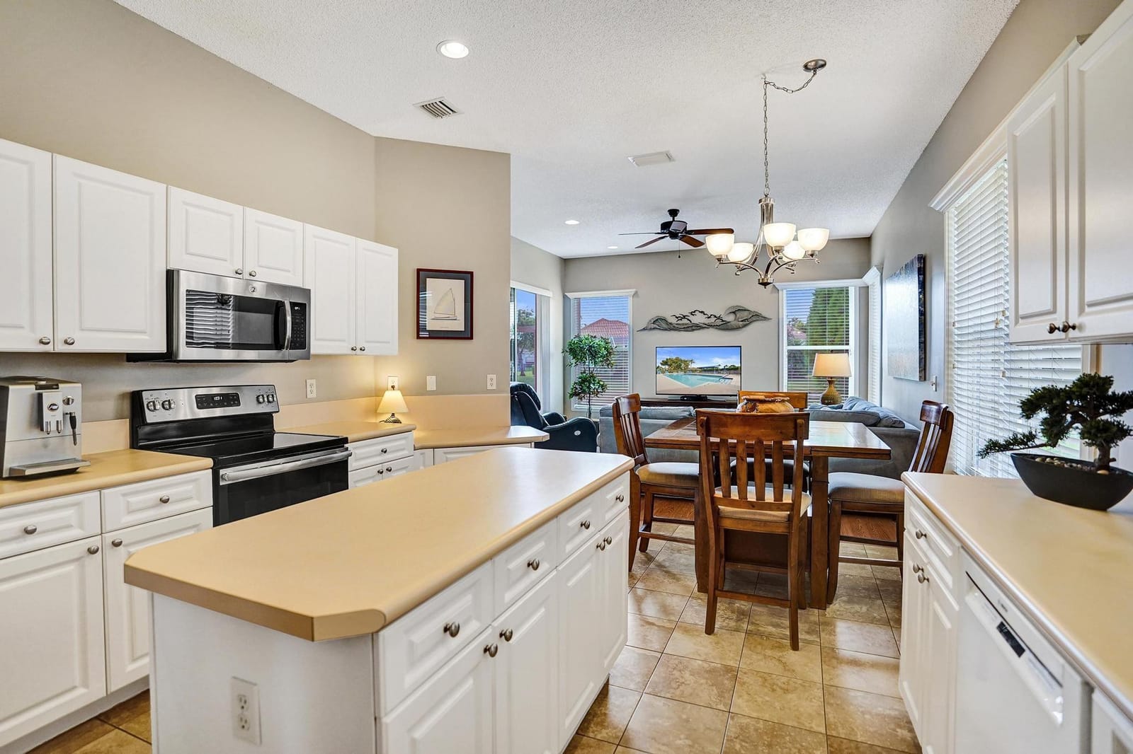 6683 Jog Palm Drive, Boynton Beach, FL 33437 photo 24