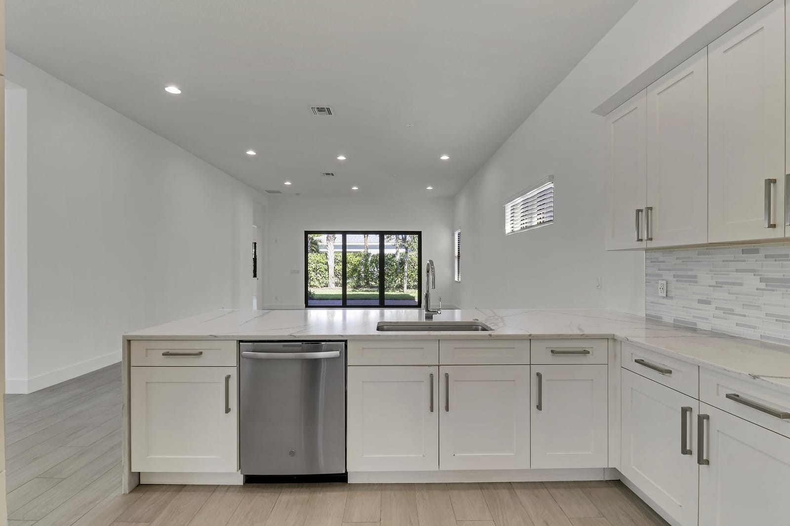 5619 Delacroix Terrace — photo 12
