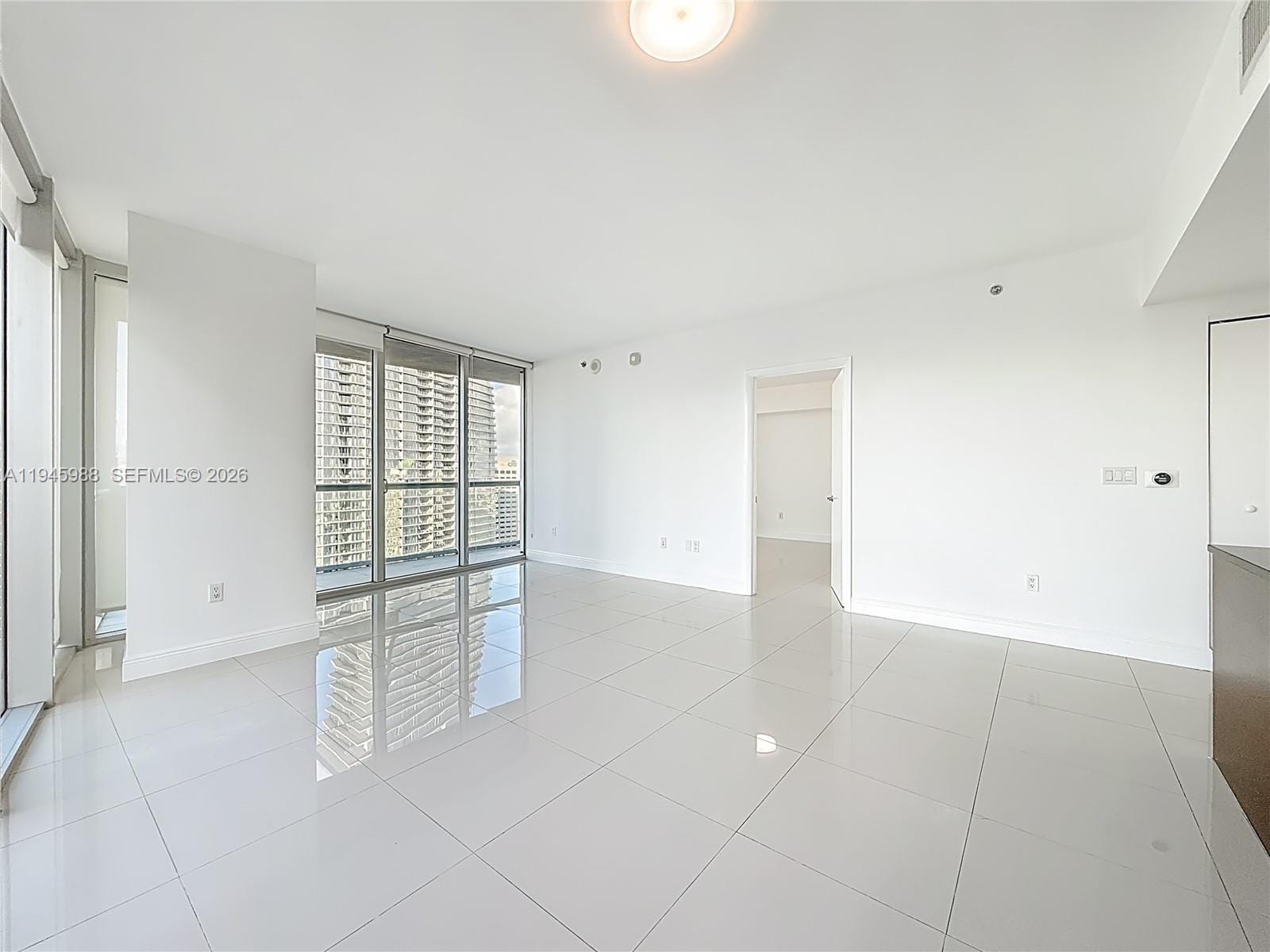 475 Brickell Avenue 4215 — photo 12