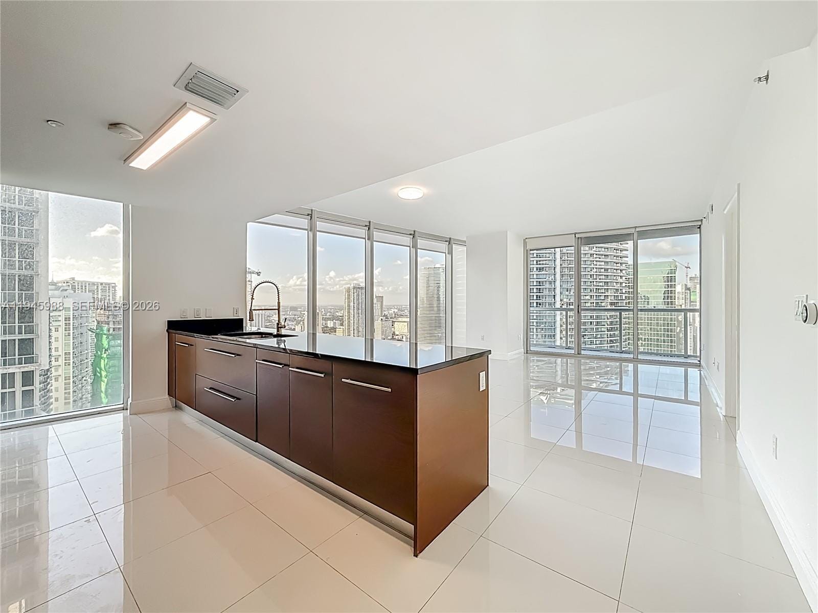 475 Brickell Avenue 4215 — photo 5