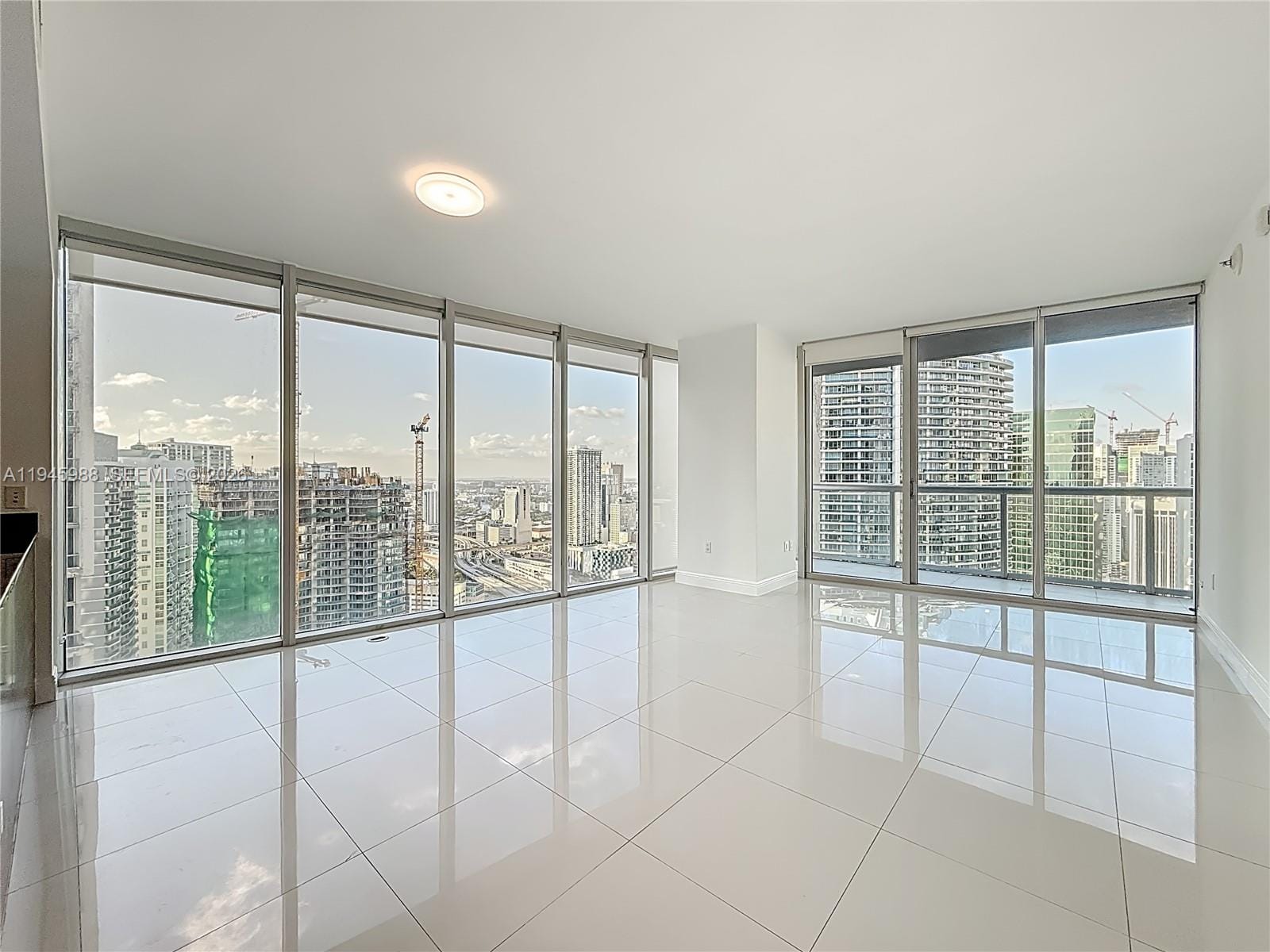 475 Brickell Avenue 4215 — photo 10