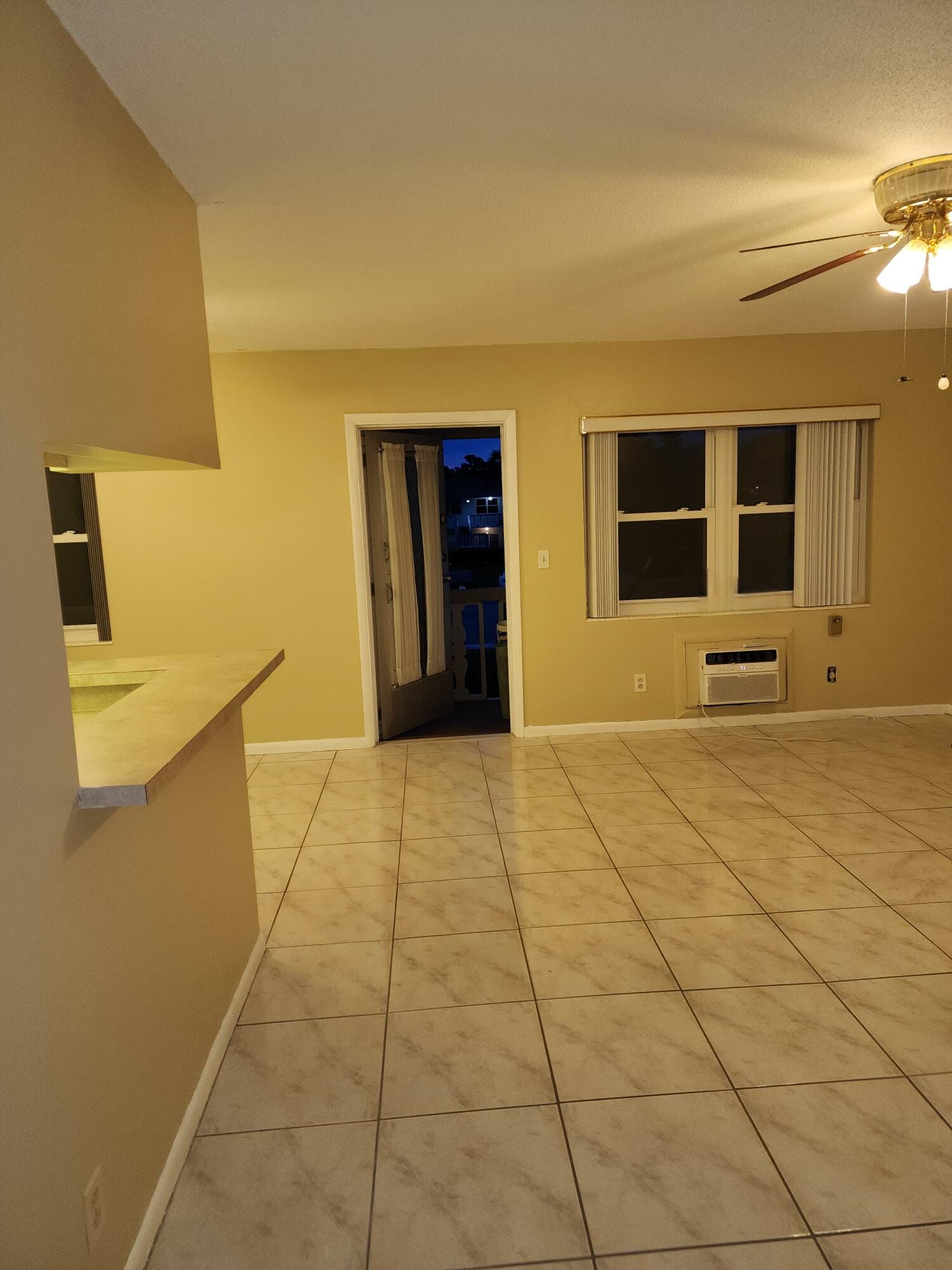 239 Coventry J — photo 2