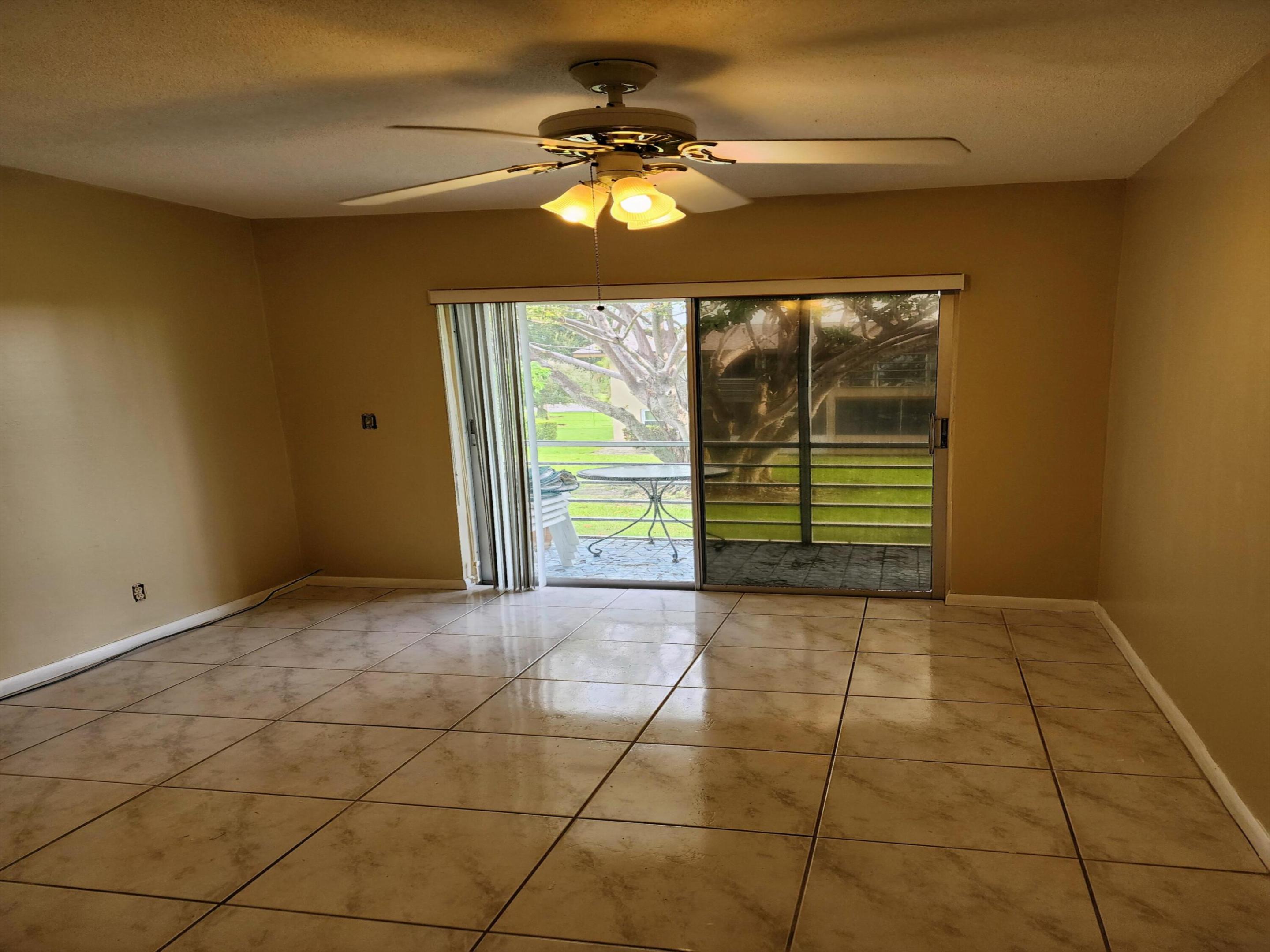 239 Coventry J, West Palm Beach, FL 33417, West Palm Beach