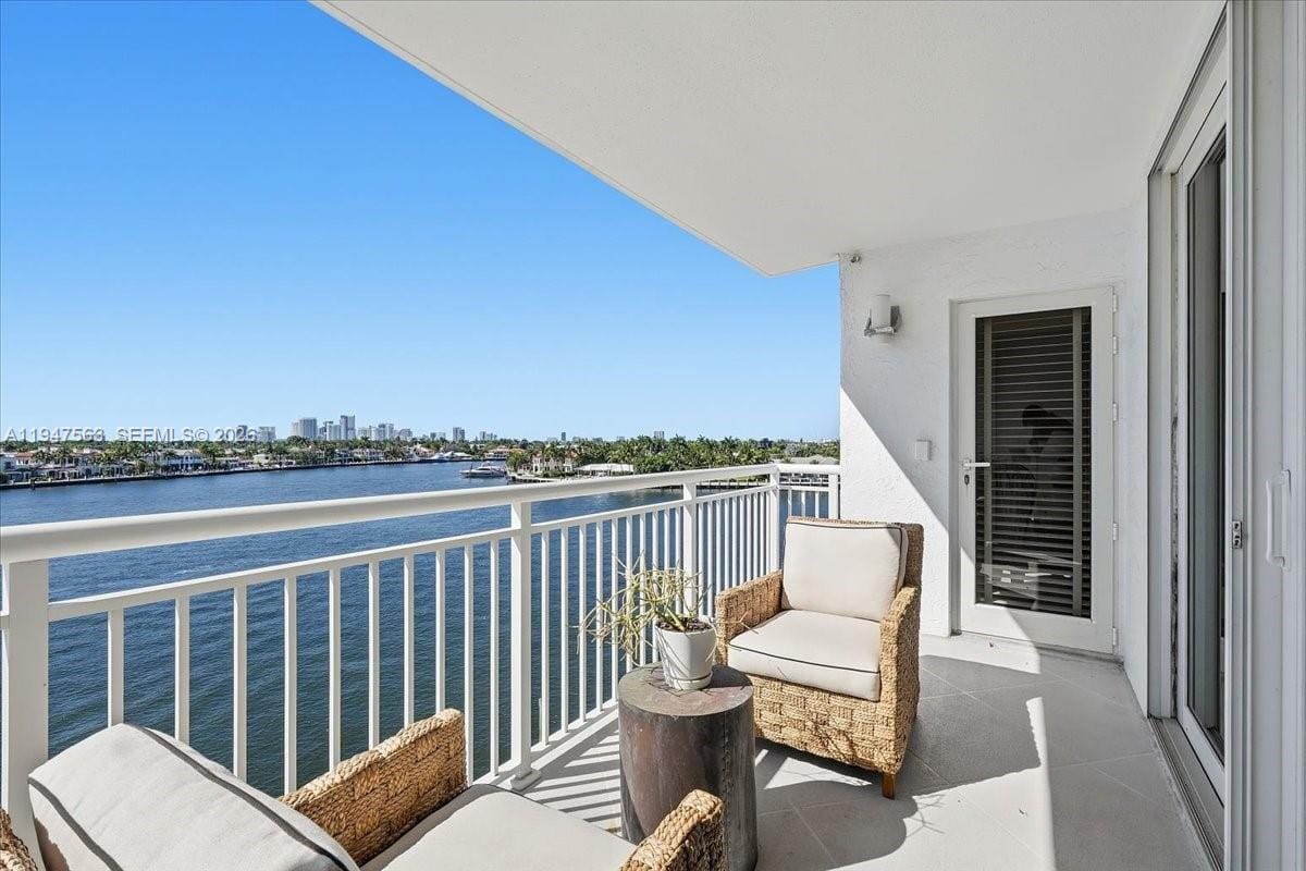 511 Bayshore Drive 504, Fort Lauderdale, FL 33304 photo 25