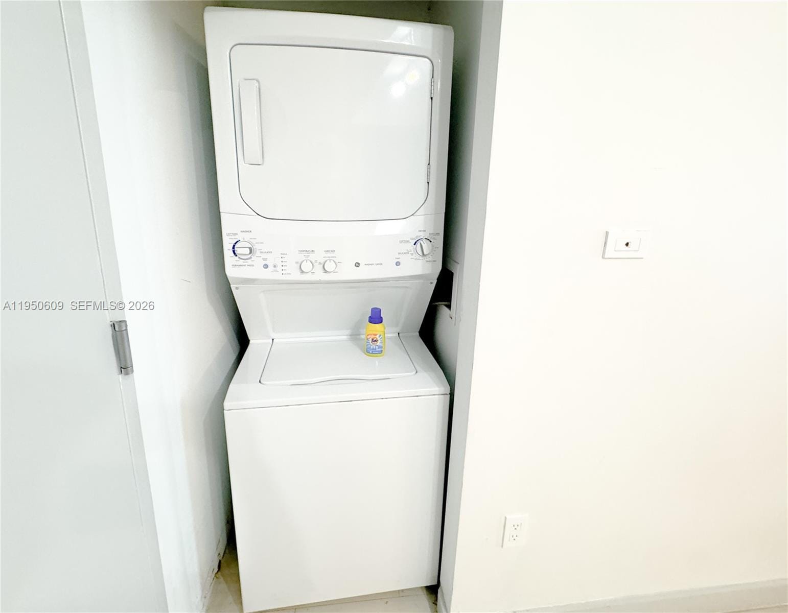 2602 E Hallandale Beach Boulevard R409 — photo 12