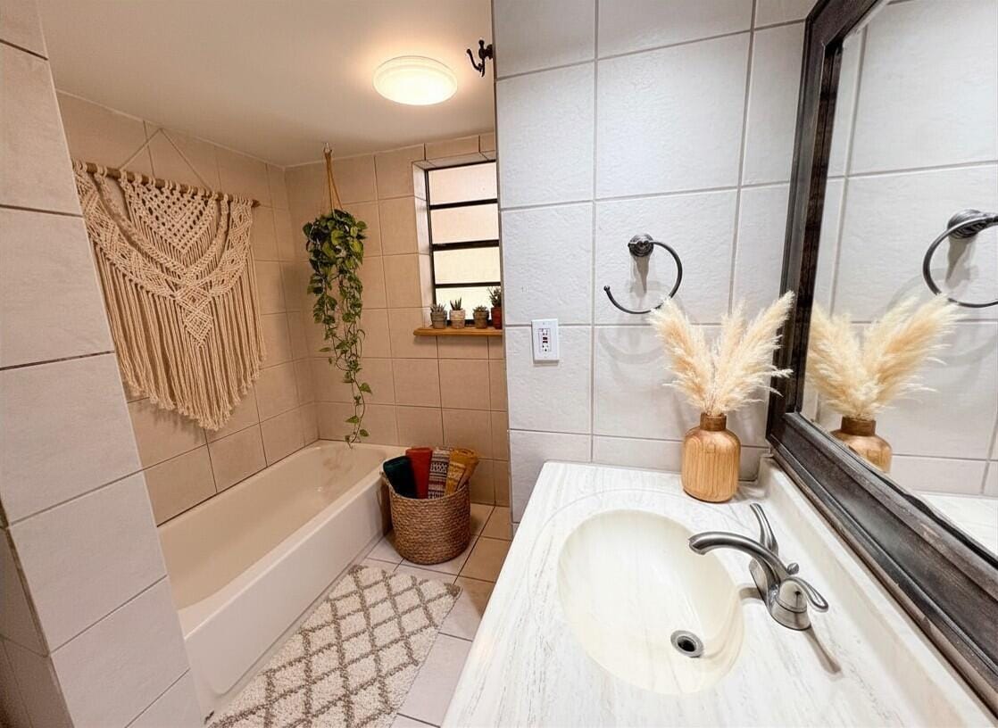 3590 Blue Lake Drive 104 — photo 11
