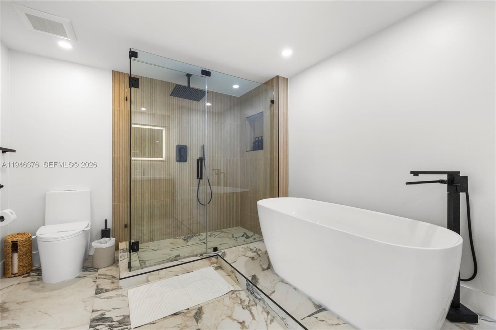 485 Brickell Avenue 1804, Miami, FL 33131 photo 20