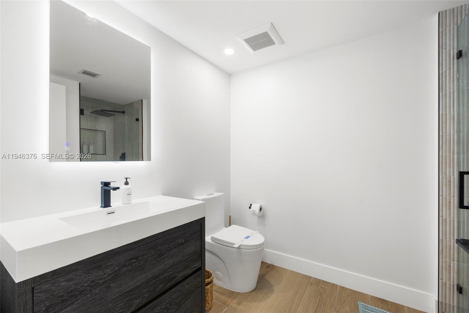 485 Brickell Avenue 1804, Miami, FL 33131 photo 25