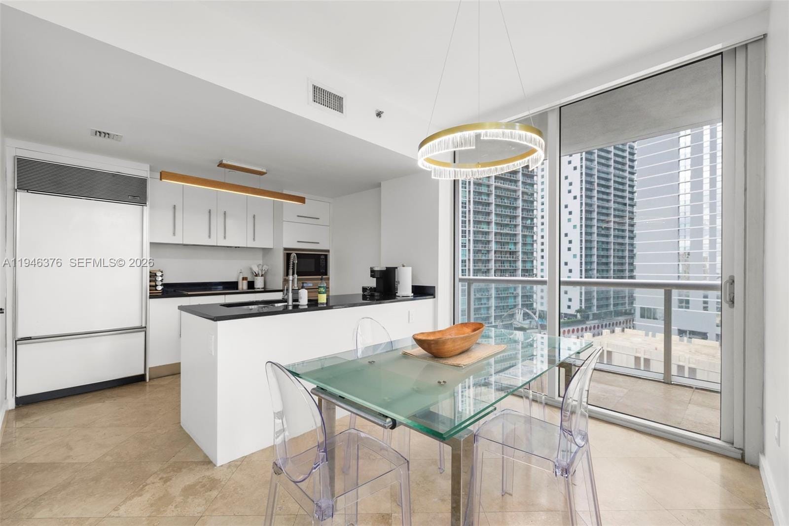 485 Brickell Avenue 1804 — photo 6