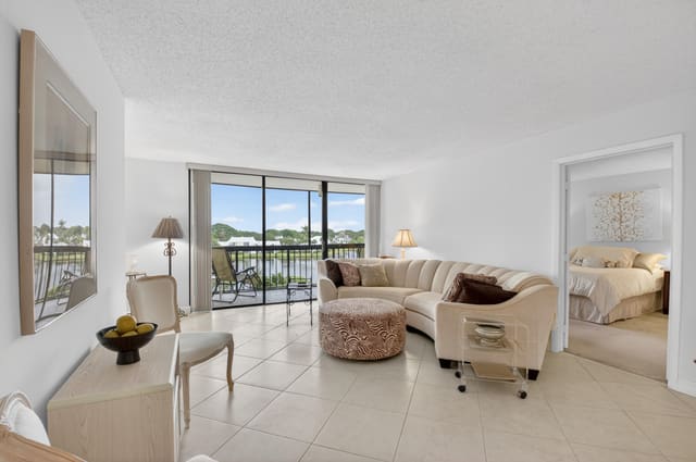 1554 Bridgewood Drive, Boca Raton, FL 33434
