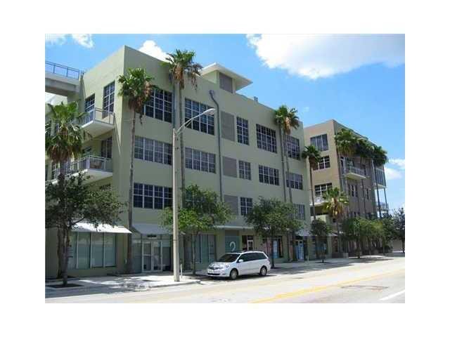 435 N Andrews Avenue 304 — photo 1