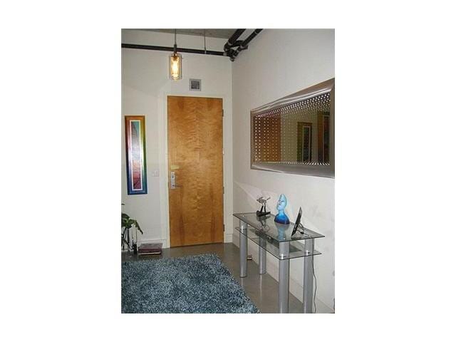 435 N Andrews Avenue 304 — photo 9