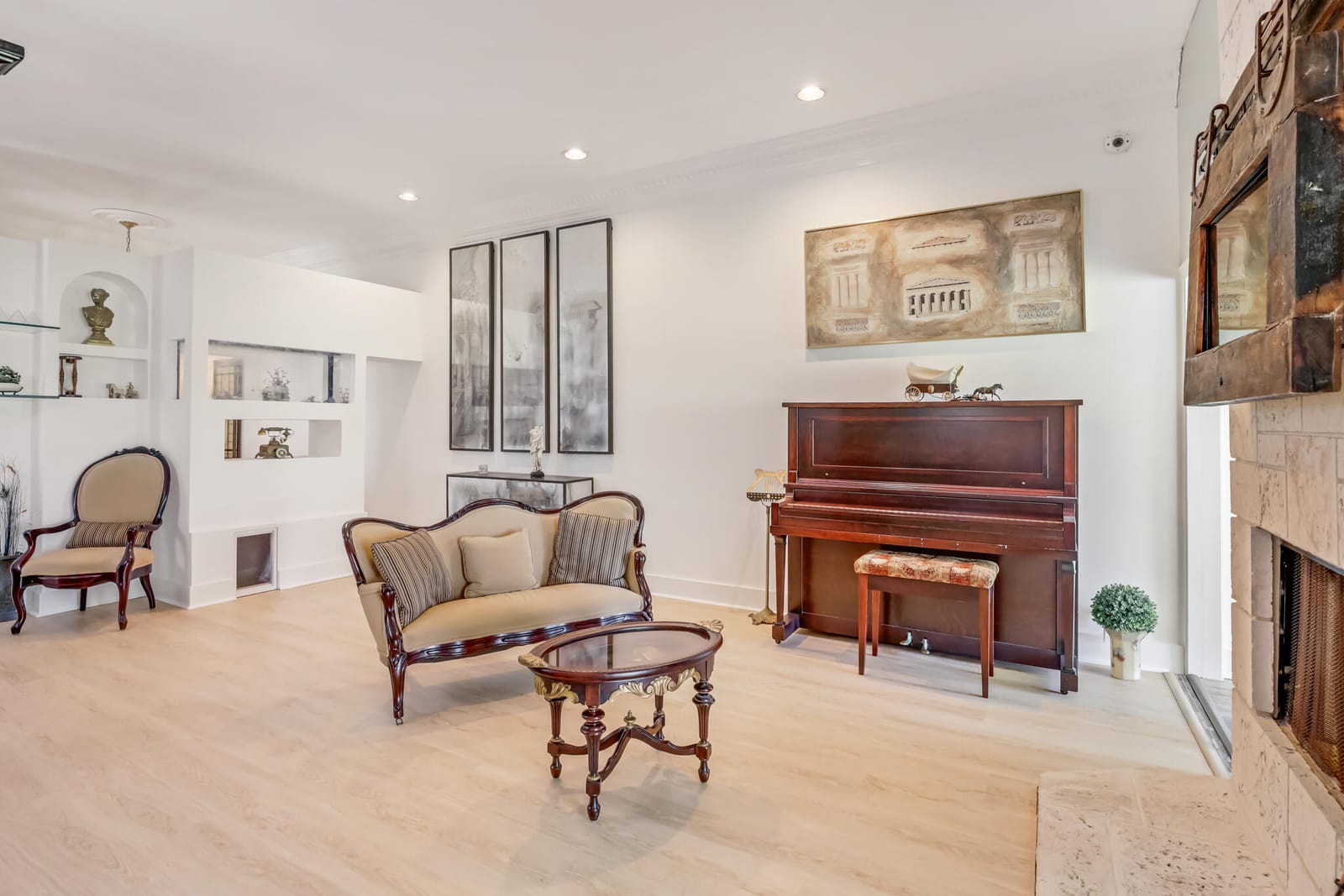 6590 Fountains Circle — photo 10