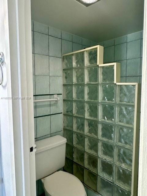3675 N Country Club Drive 210, Aventura, FL 33180 photo 23