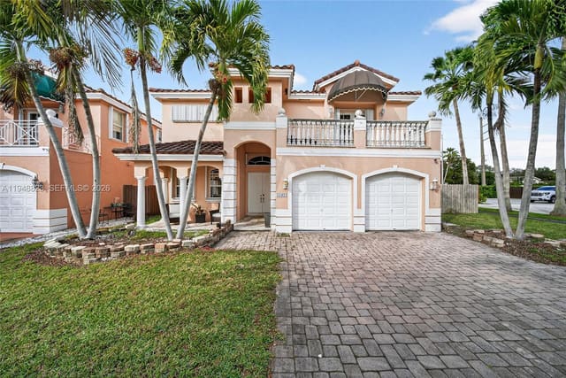 13921 SW 152nd Terrace, sold in Kendall Country Estates, Miami, FL