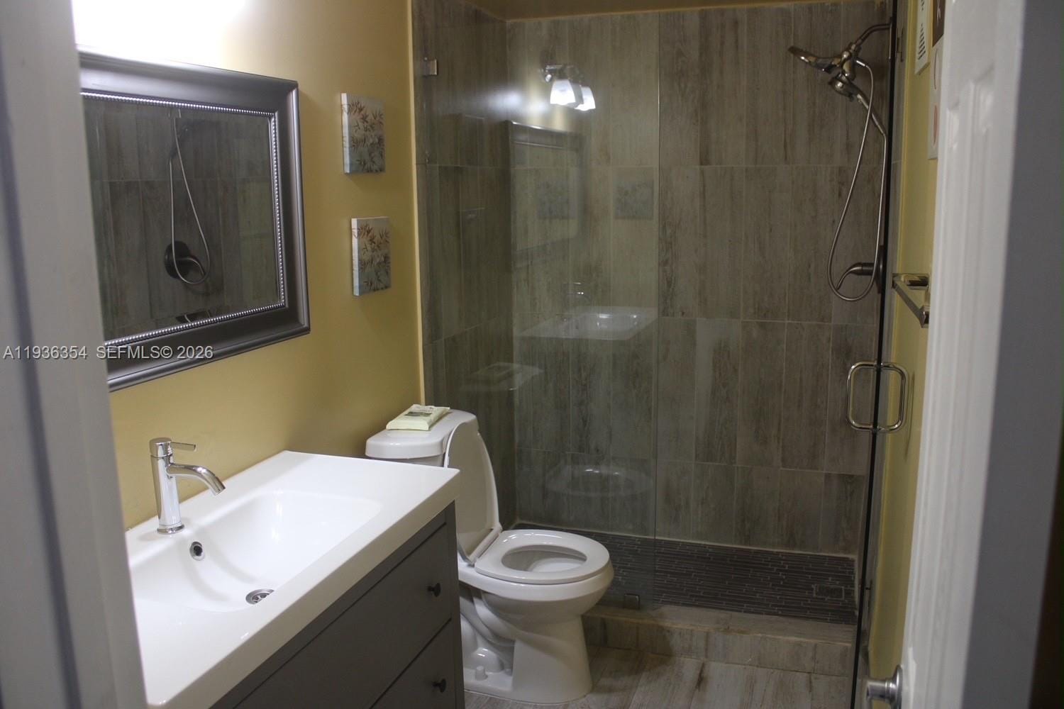 8925 Springtree Lakes Drive, Sunrise, FL 33351 photo 11