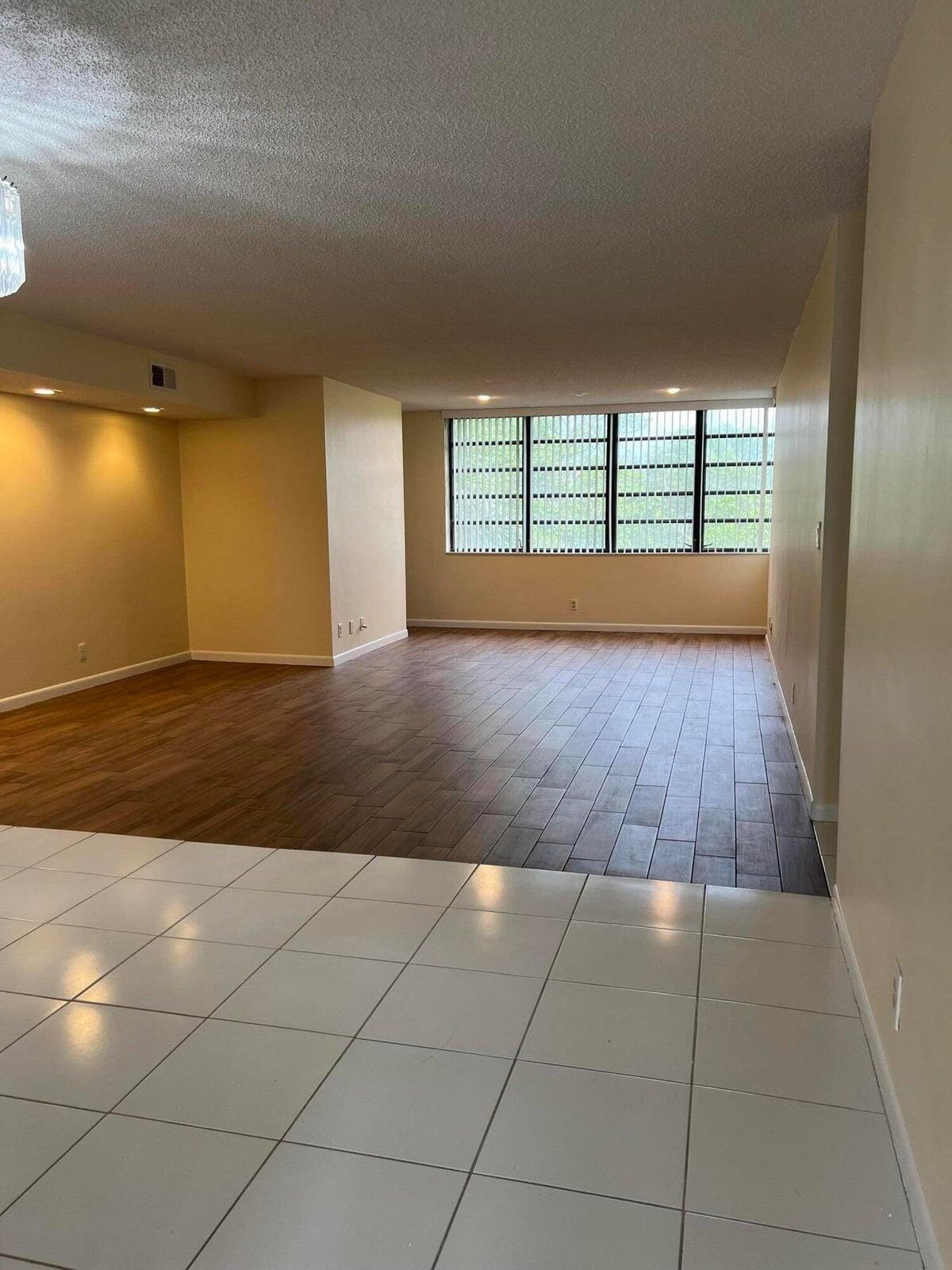 3100 NW 42nd Avenue D404 — photo 4