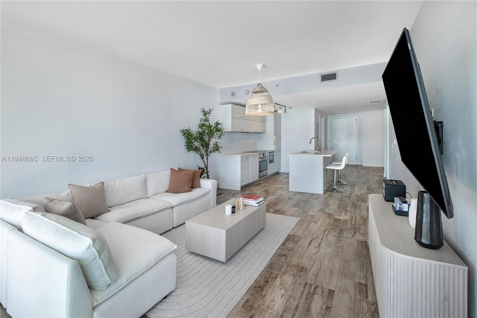 650 NE 32nd Street 4306 — photo 7
