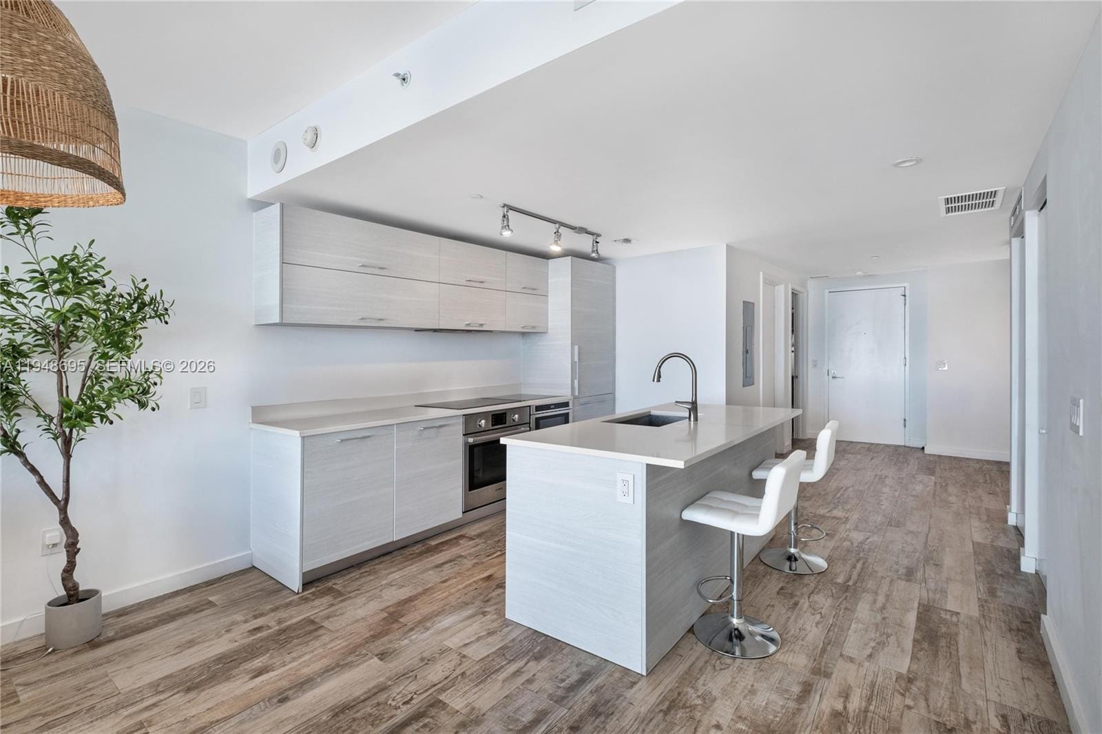 650 NE 32nd Street 4306 — photo 10